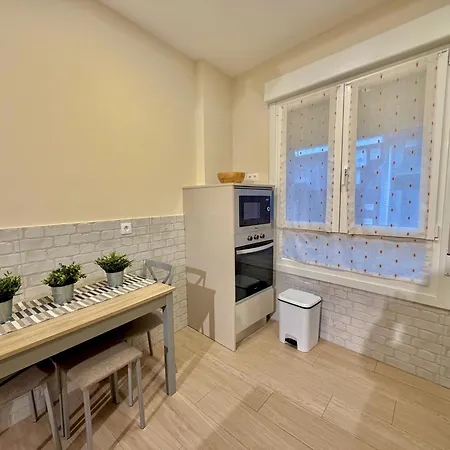 Apartamento Itsasargi , En Pleno Casco Antiguo De Bermeo