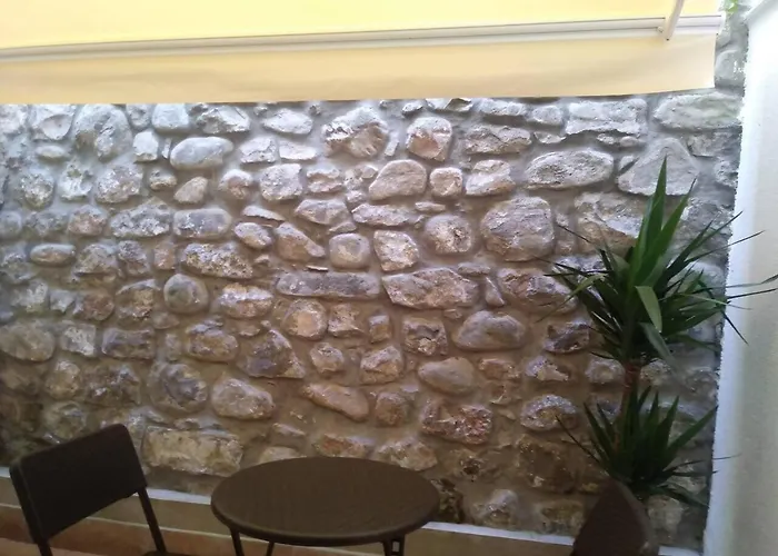 Itsasargi , En Pleno Casco Antiguo De * Bermeo