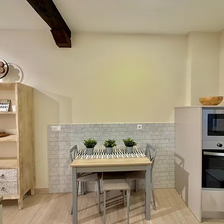 Itsasargi , En Pleno Casco Antiguo De Apartment Bermeo